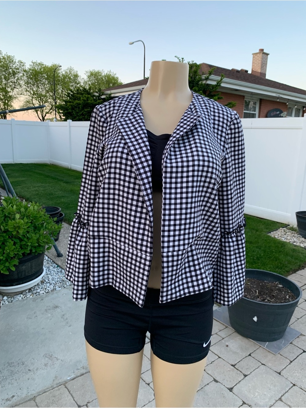Soho plaid blazer with bell sleeves size S